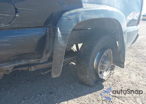 2005 GMC Sierra 2500Hd Slt z USA, uszkodzony, nr VIN 1GTHK23285F807473